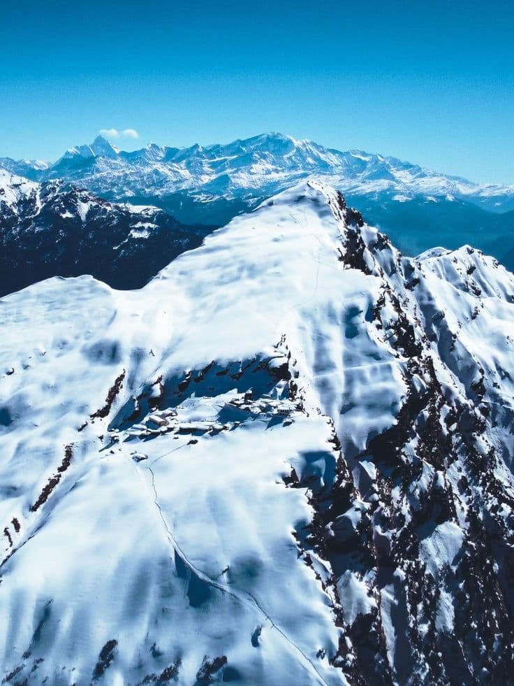 Trekking Tungnath and Chandrashila: A Journey to the Heights of Serenity